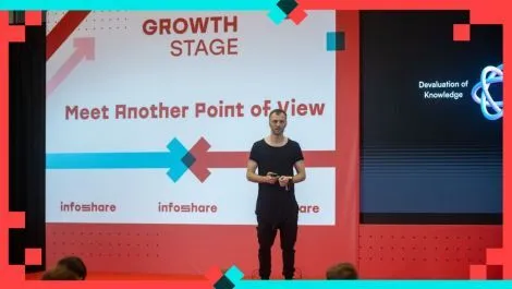 Beyond Expertise: Why the Future Belongs to Knowledge Synthesizers