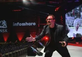 Infoshare: Bryan Kramer - How to Build Trust and Humanize Your Brand